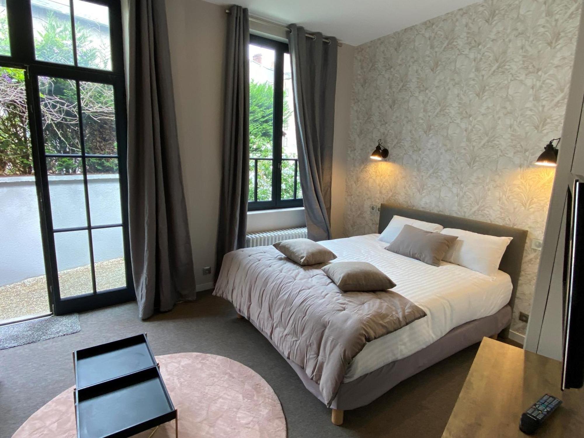 La Villa Beaupeyrat - Apparthotels De Charme Dans Batisse De Caractere A 400M Du Coeur De Ville De Limoges Room photo