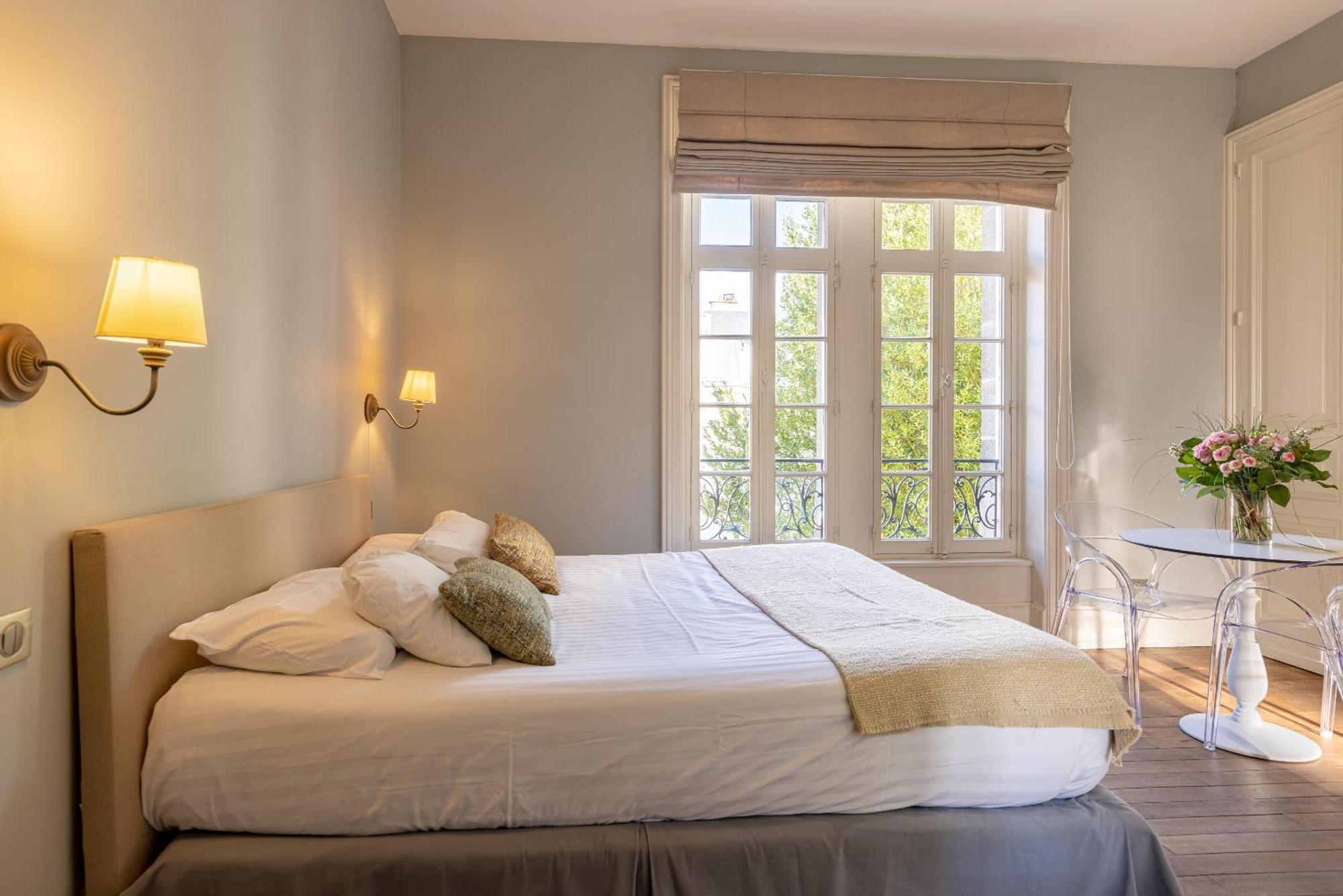 La Villa Beaupeyrat - Apparthotels De Charme Dans Batisse De Caractere A 400M Du Coeur De Ville De Limoges Room photo
