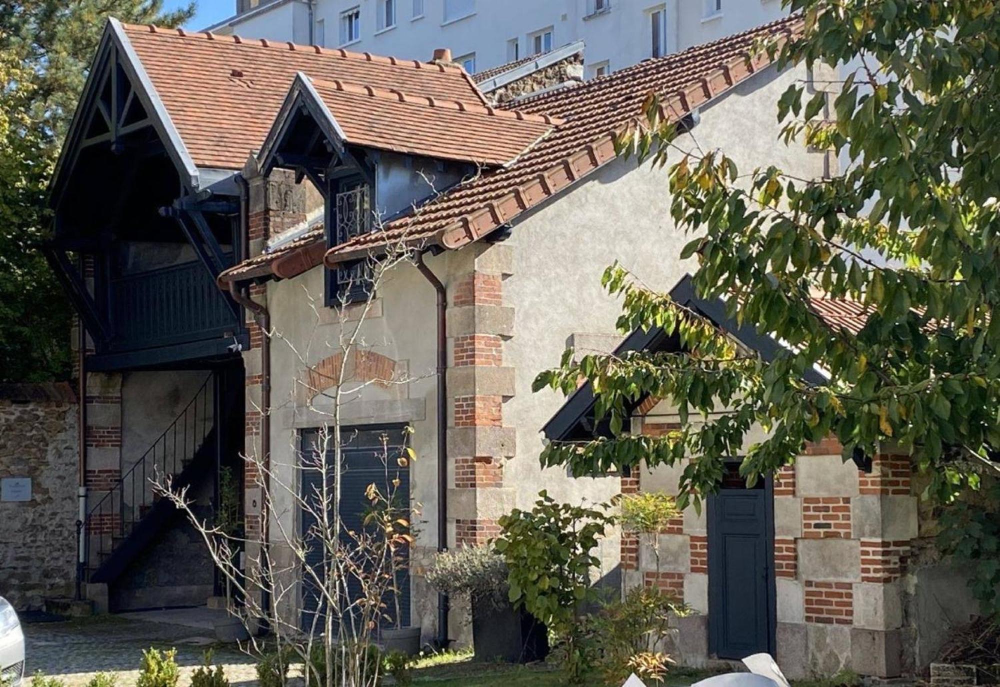La Villa Beaupeyrat - Apparthotels De Charme Dans Batisse De Caractere A 400M Du Coeur De Ville De Limoges Room photo