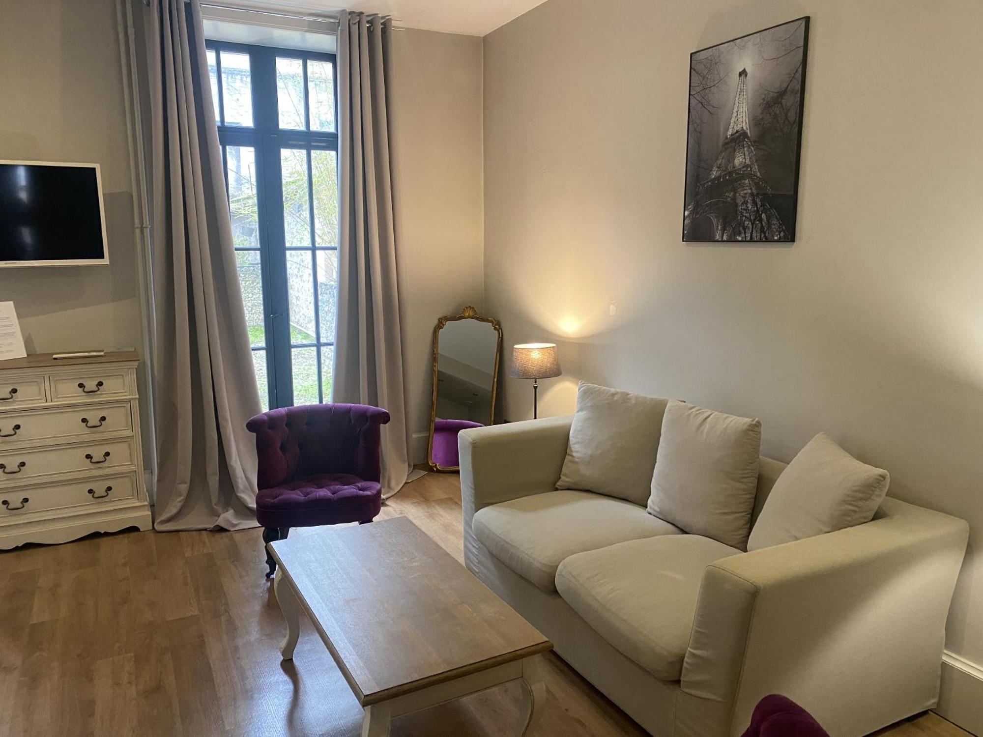 La Villa Beaupeyrat - Apparthotels De Charme Dans Batisse De Caractere A 400M Du Coeur De Ville De Limoges Room photo